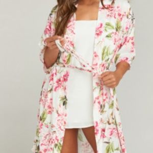 🌟NWT🌟 Show Me Your Mumu Brie Robe